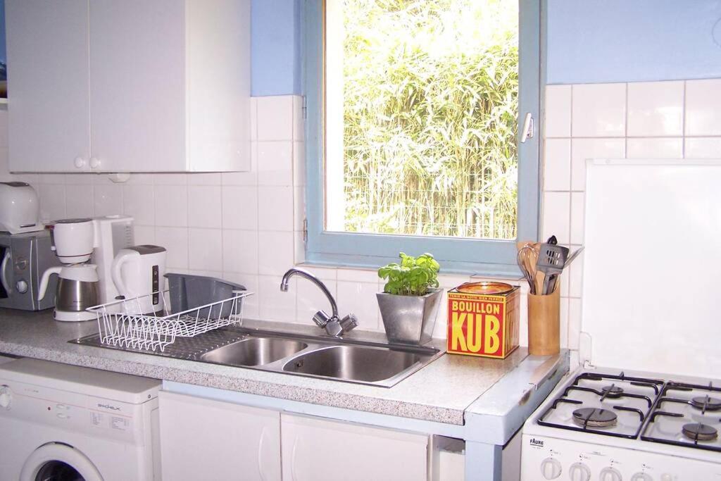 Maison avec jardin clos. Animaux acceptés - Wifi - Proche plages de la Trinité sur Mer et Carnac Exterior foto